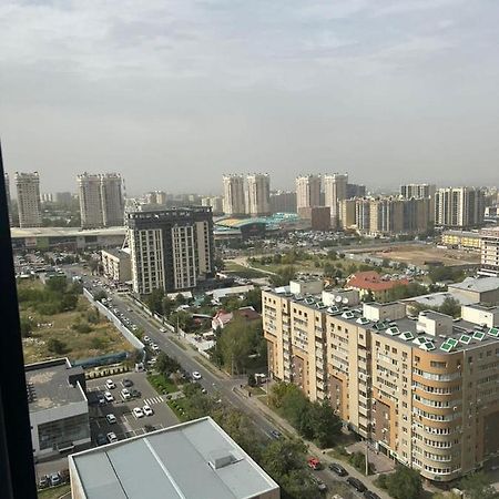 Business Apartment Almaty Bagian luar foto