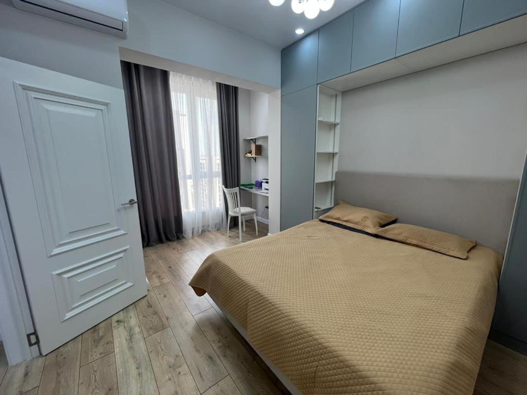 Business Apartment Almaty Bagian luar foto