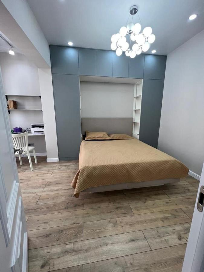 Business Apartment Almaty Bagian luar foto