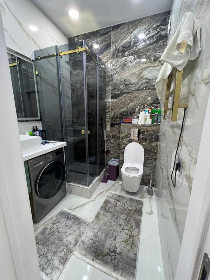 Business Apartment Almaty Bagian luar foto